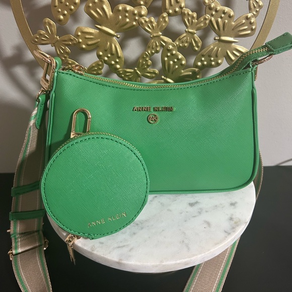 Anne Klein Vibrant Green Crossbody Bag with Pouch NWOT - Picture 1 of 6
